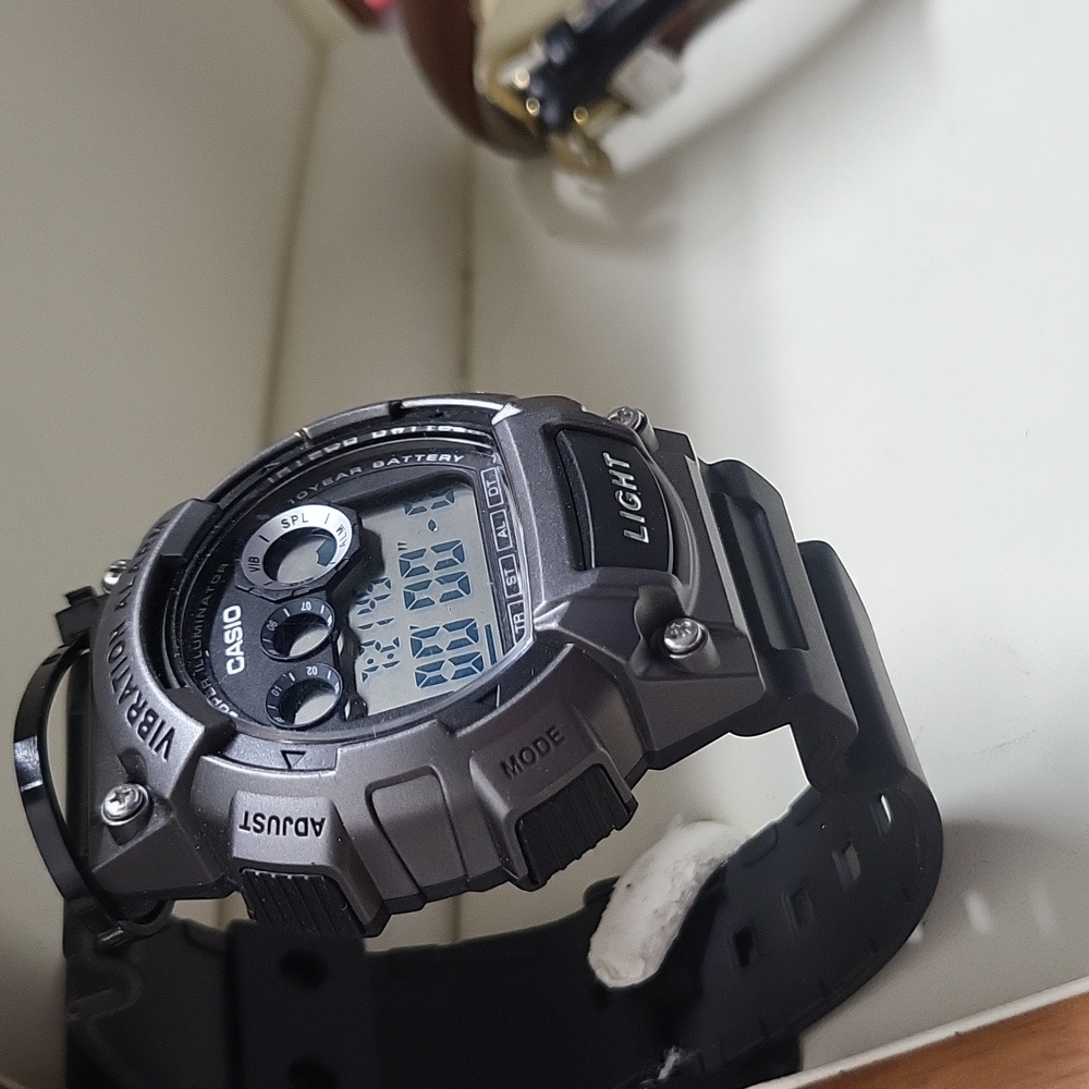 Casio - Picture 4 of 7